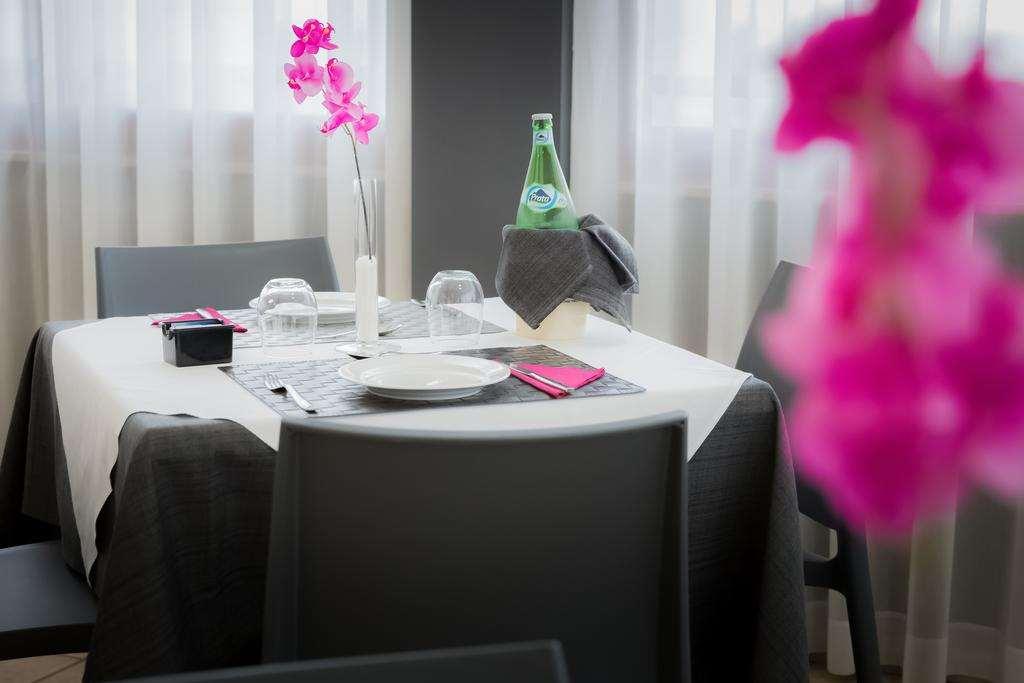 Kleopatra Design Hotel Nápoles Restaurante foto